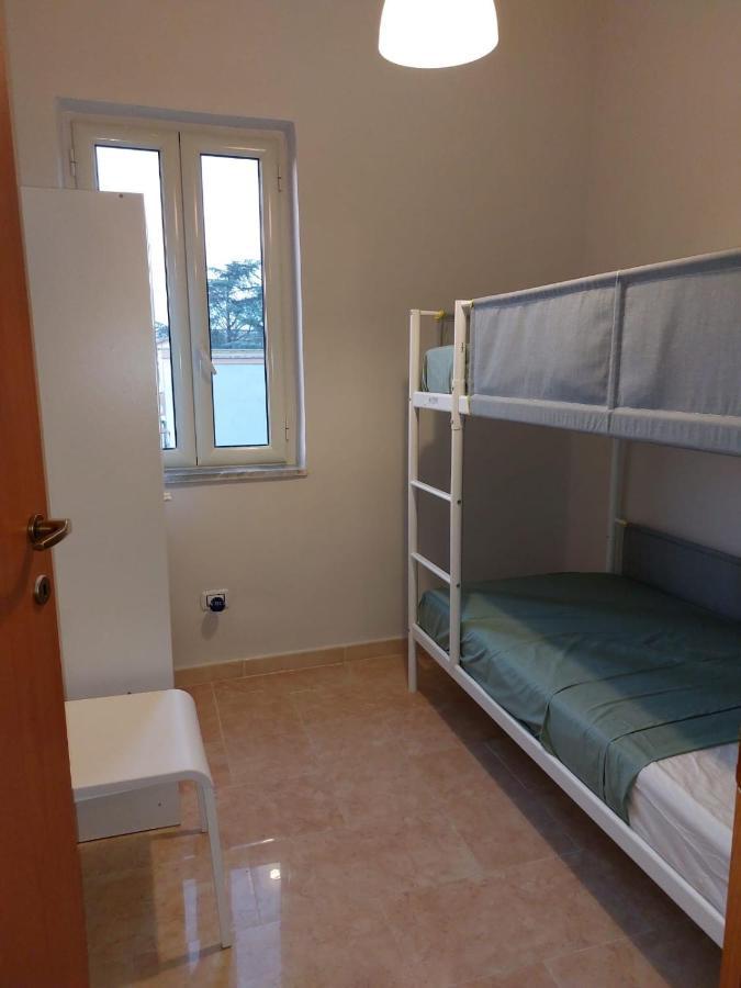 Esther Guest House Castel Volturno Buitenkant foto